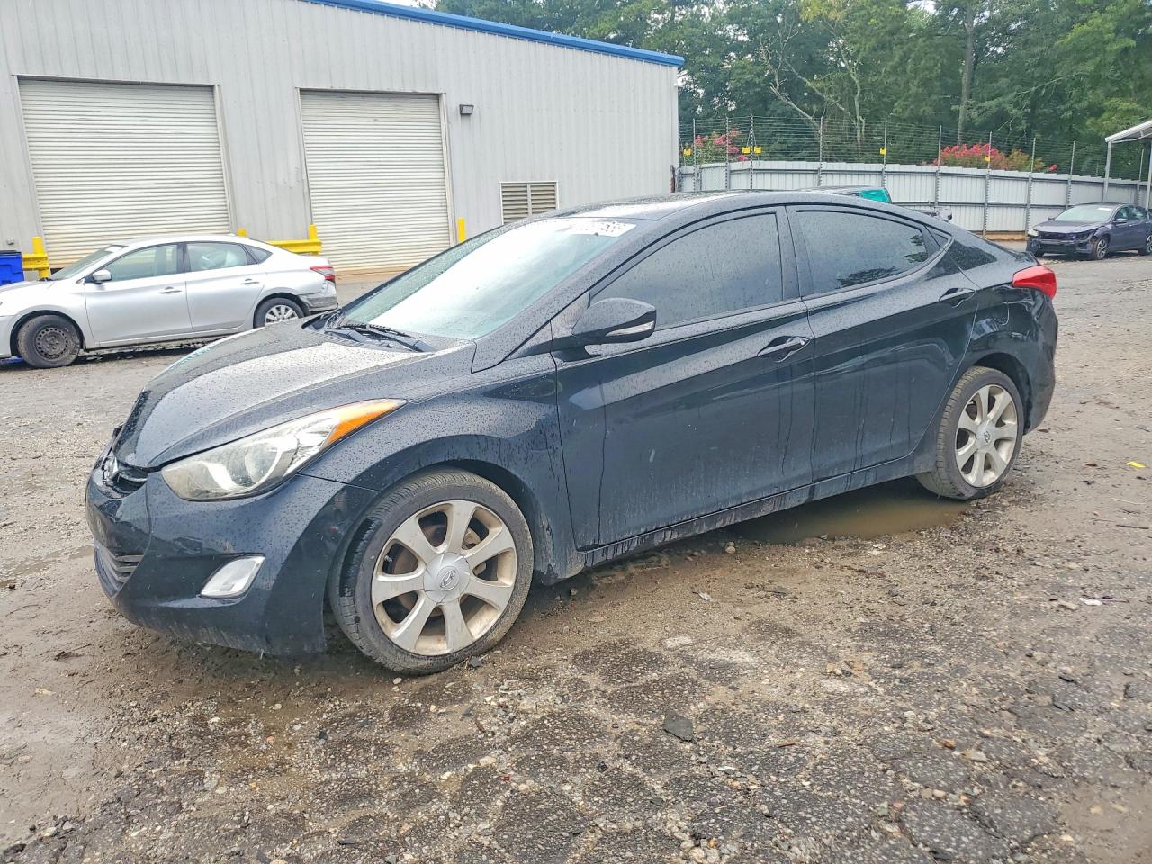 5NPDH4AE9BH075944 · 2011 HYUNDAI ELANTRA