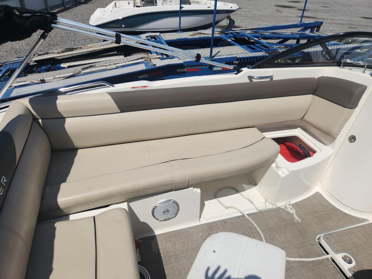 BLBX3333B717 · 2017 BAYLINER 215 · 10/10