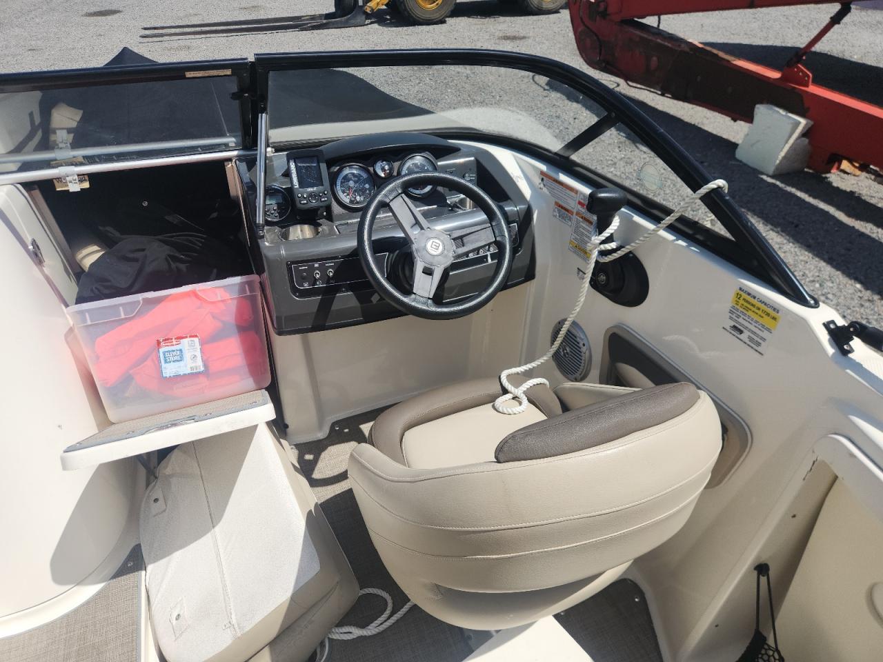 BLBX3333B717 · 2017 BAYLINER 215 · 5/10