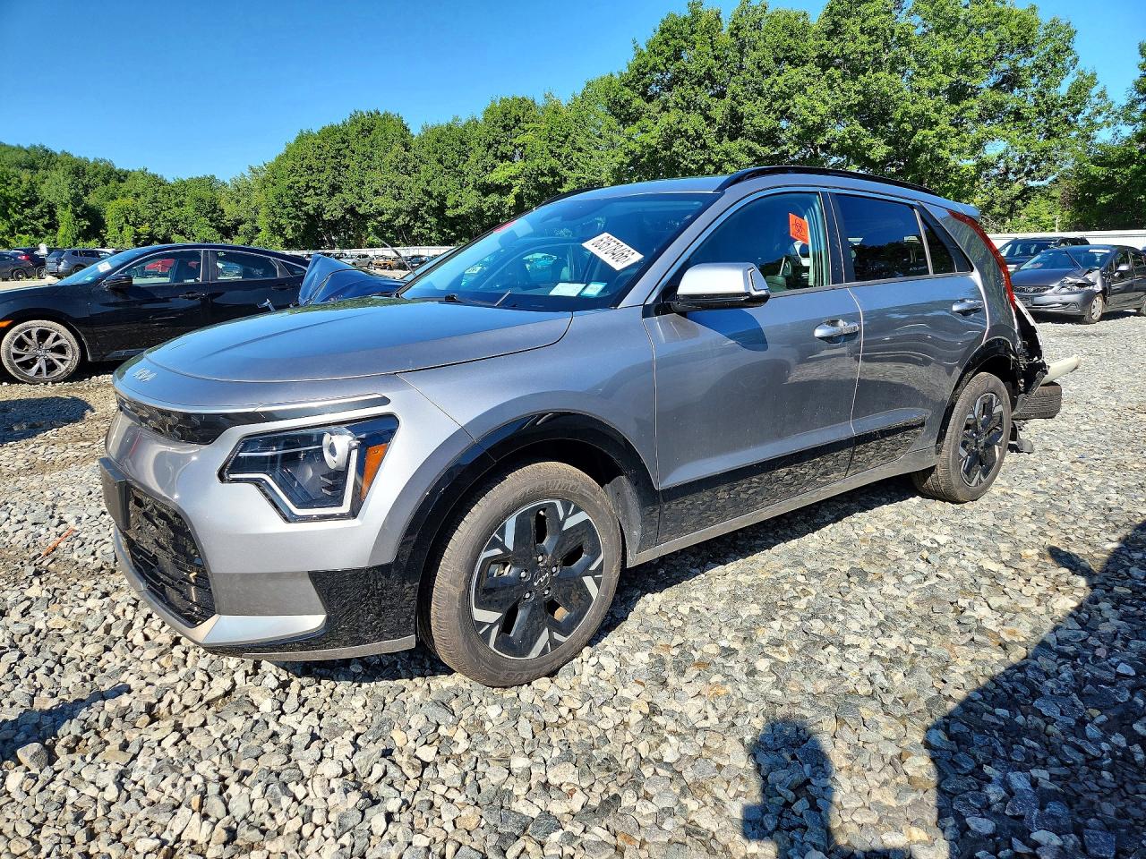 KNDCR3L12P5053949 · 2023 KIA NIRO