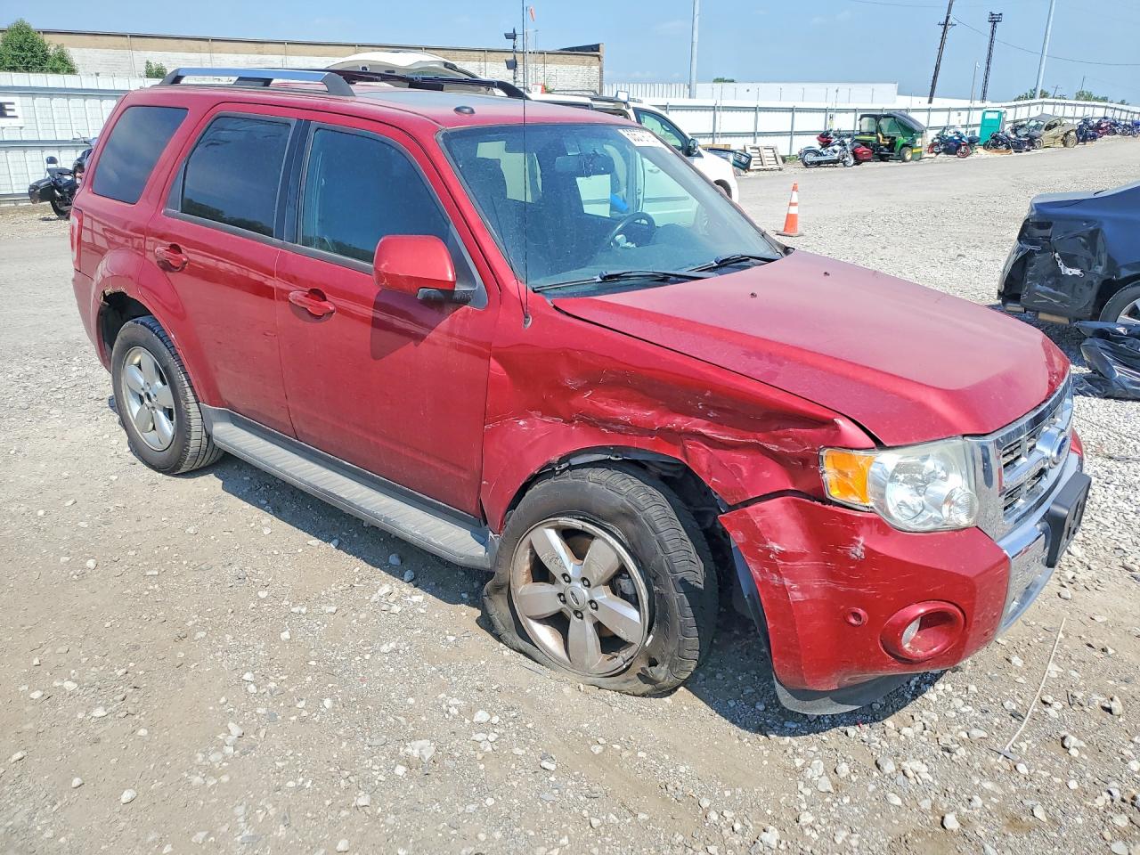 1FMCU0E77BKB32974 · 2011 FORD ESCAPE · 4/13