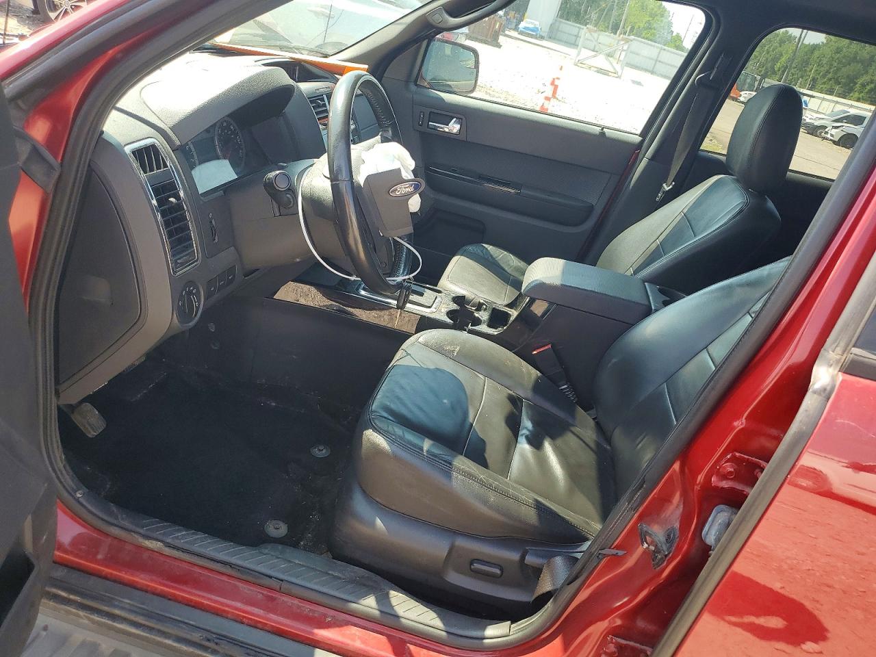 1FMCU0E77BKB32974 · 2011 FORD ESCAPE · 7/13