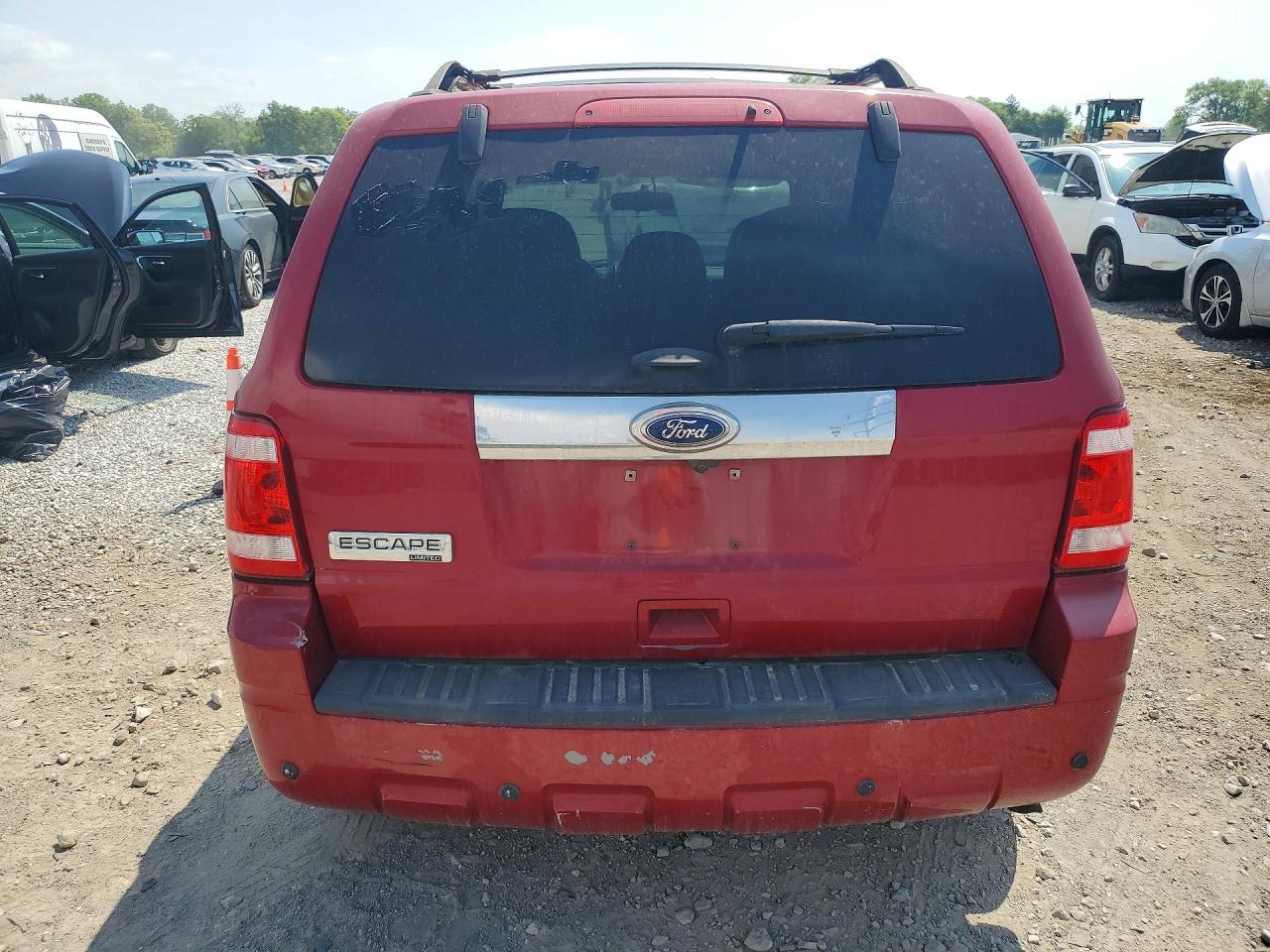 1FMCU0E77BKB32974 · 2011 FORD ESCAPE · 6/13