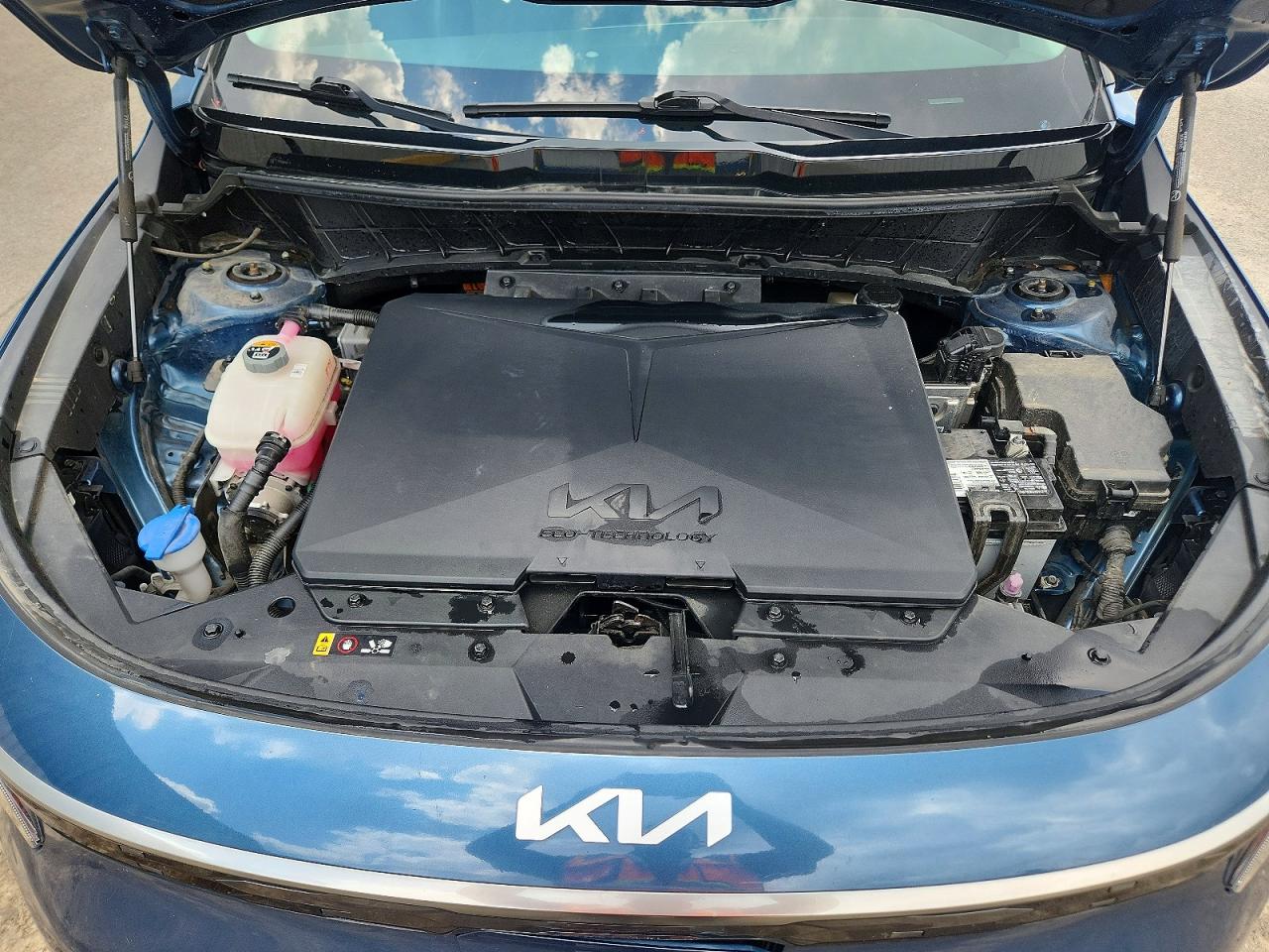 KNDCR3L12P5036455 · 2023 KIA NIRO · 12/13