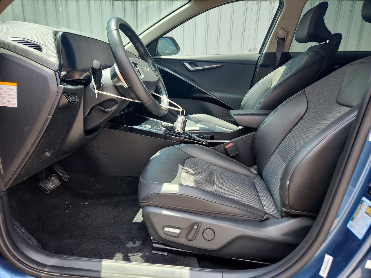 KNDCR3L12P5036455 · 2023 KIA NIRO · 7/13