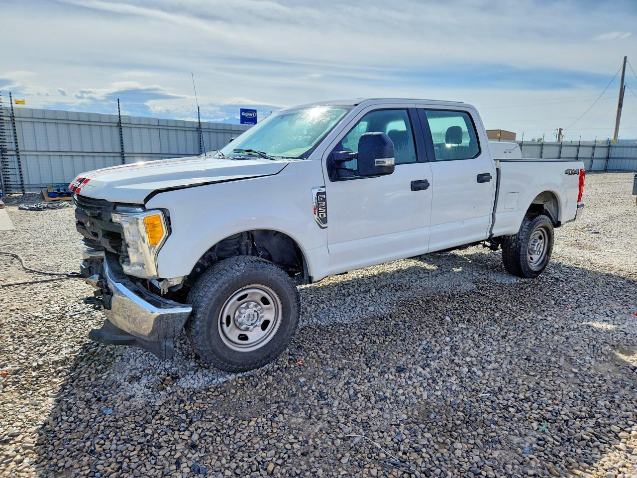 1FT8W3B6XHEF24940 · 2017 FORD F350
