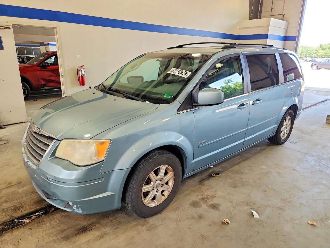 2A8HR54P68R730177 · 2008 CHRYSLER TOWN & COUNTRY