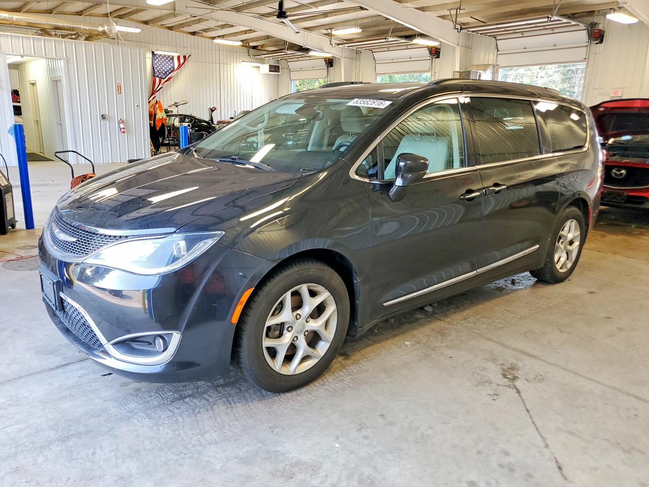 2C4RC1BG0HR511921 · 2017 CHRYSLER PACIFICA