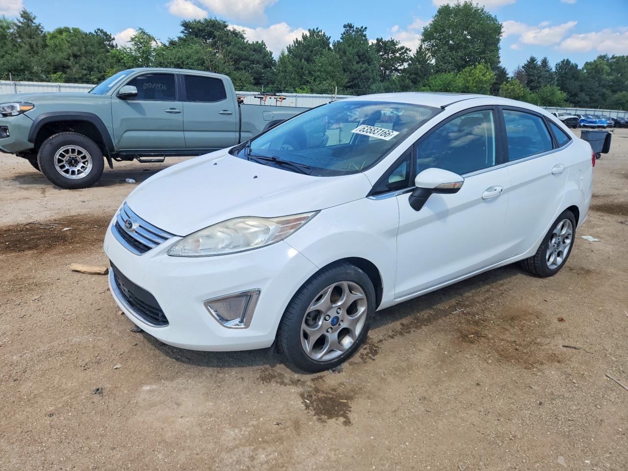 2013 FORD FIESTA