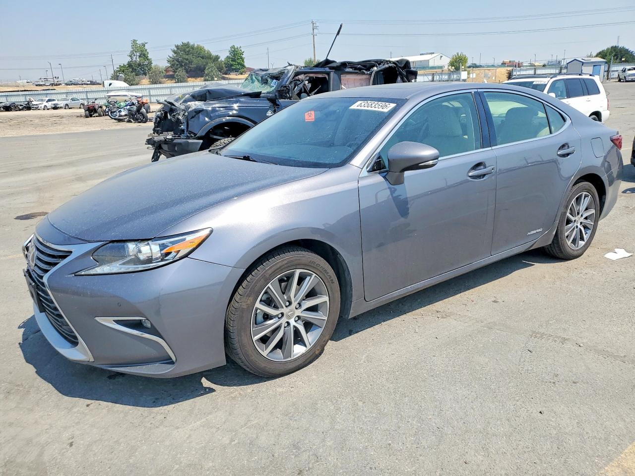 JTHBW1GG2G2113932 · 2016 LEXUS ES