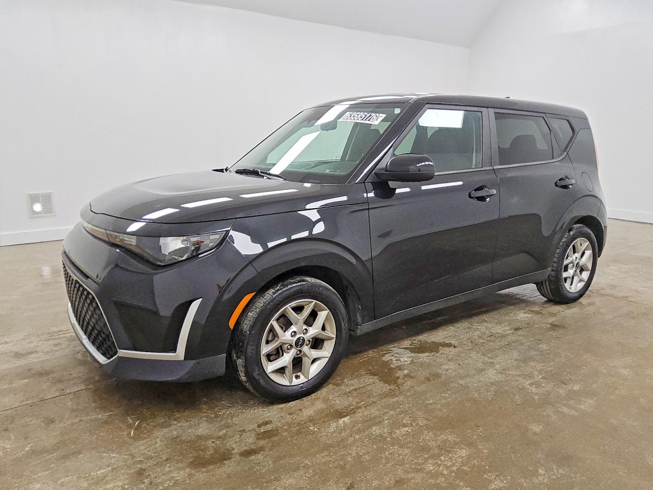 KNDJ23AU7P7885218 · 2023 KIA SOUL