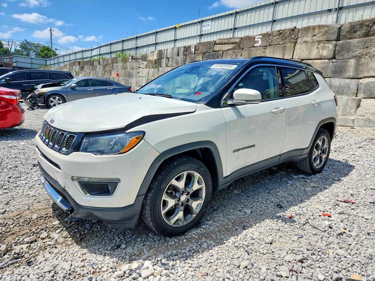 3C4NJDCB5MT568194 · 2021 JEEP COMPASS