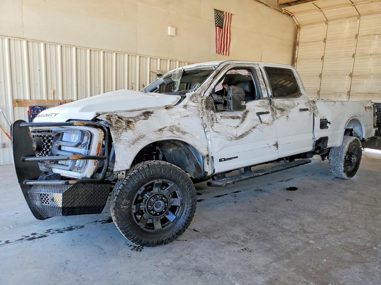 1FT8W3BT2RED02870 · 2024 FORD F350