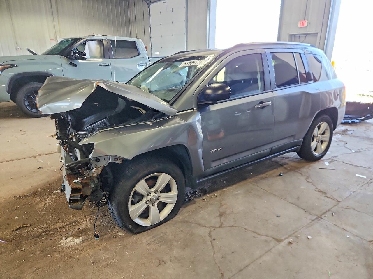 1J4NF1FB7BD193997 · 2011 JEEP COMPASS