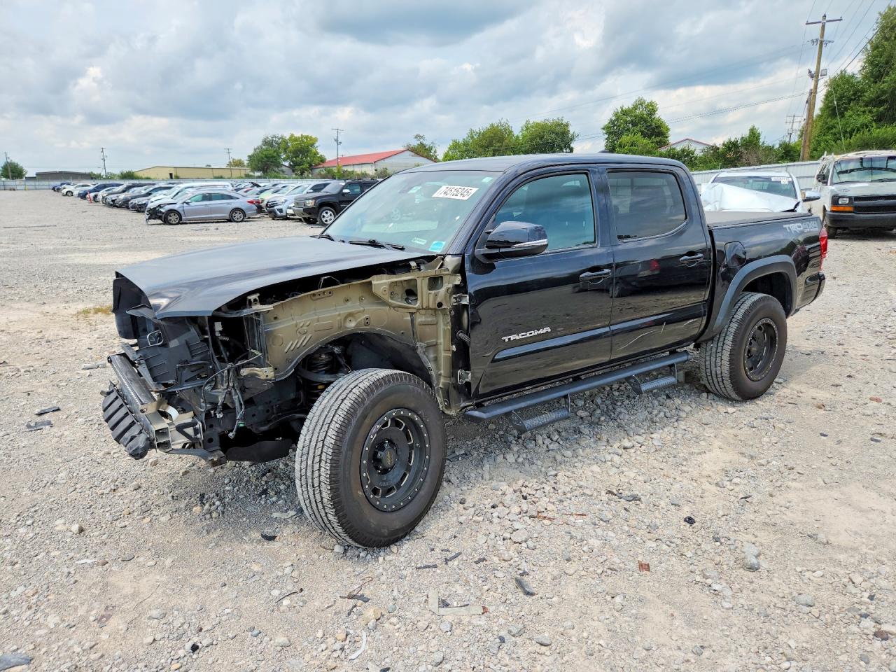 3TMCZ5AN4KM229758 · 2019 TOYOTA TACOMA
