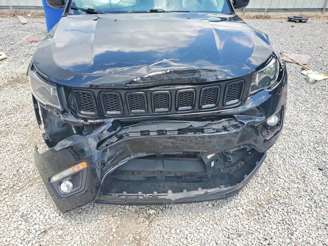 3C4NJCBB3JT487511 · 2018 JEEP COMPASS · 11/12