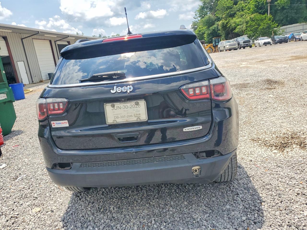 3C4NJCBB3JT487511 · 2018 JEEP COMPASS · 6/12