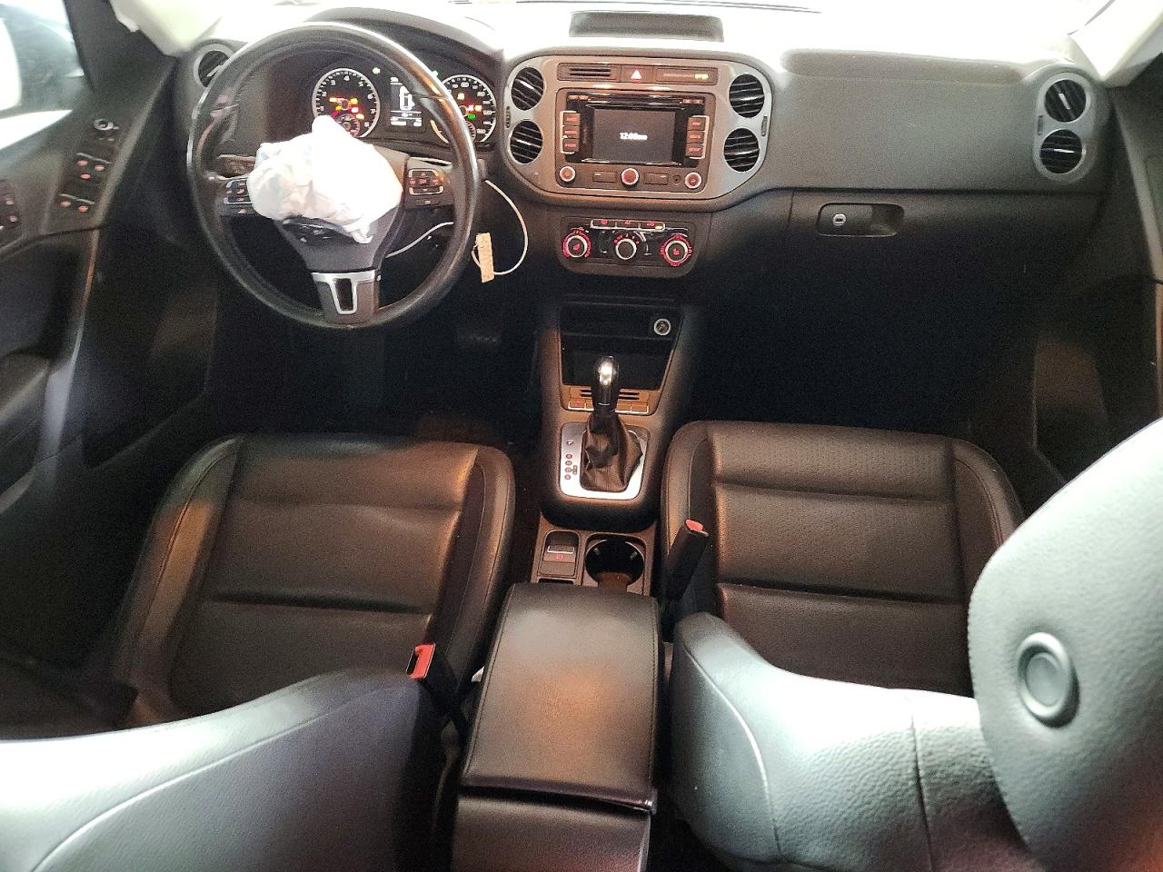 WVGAV7AX8CW006023 · 2012 VOLKSWAGEN TIGUAN · 8/13