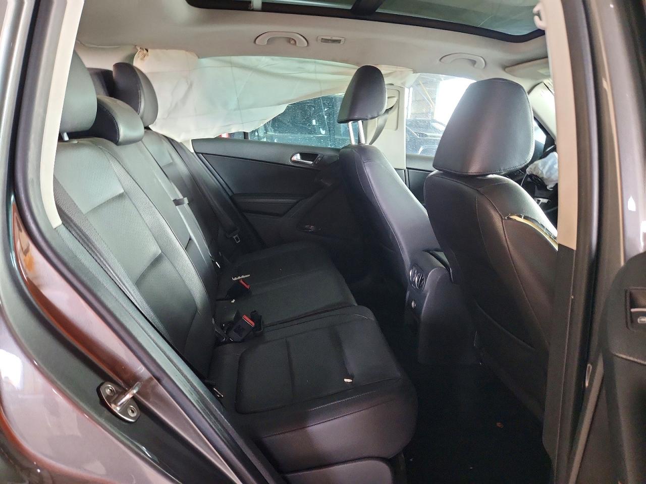 WVGAV7AX8CW006023 · 2012 VOLKSWAGEN TIGUAN · 11/13