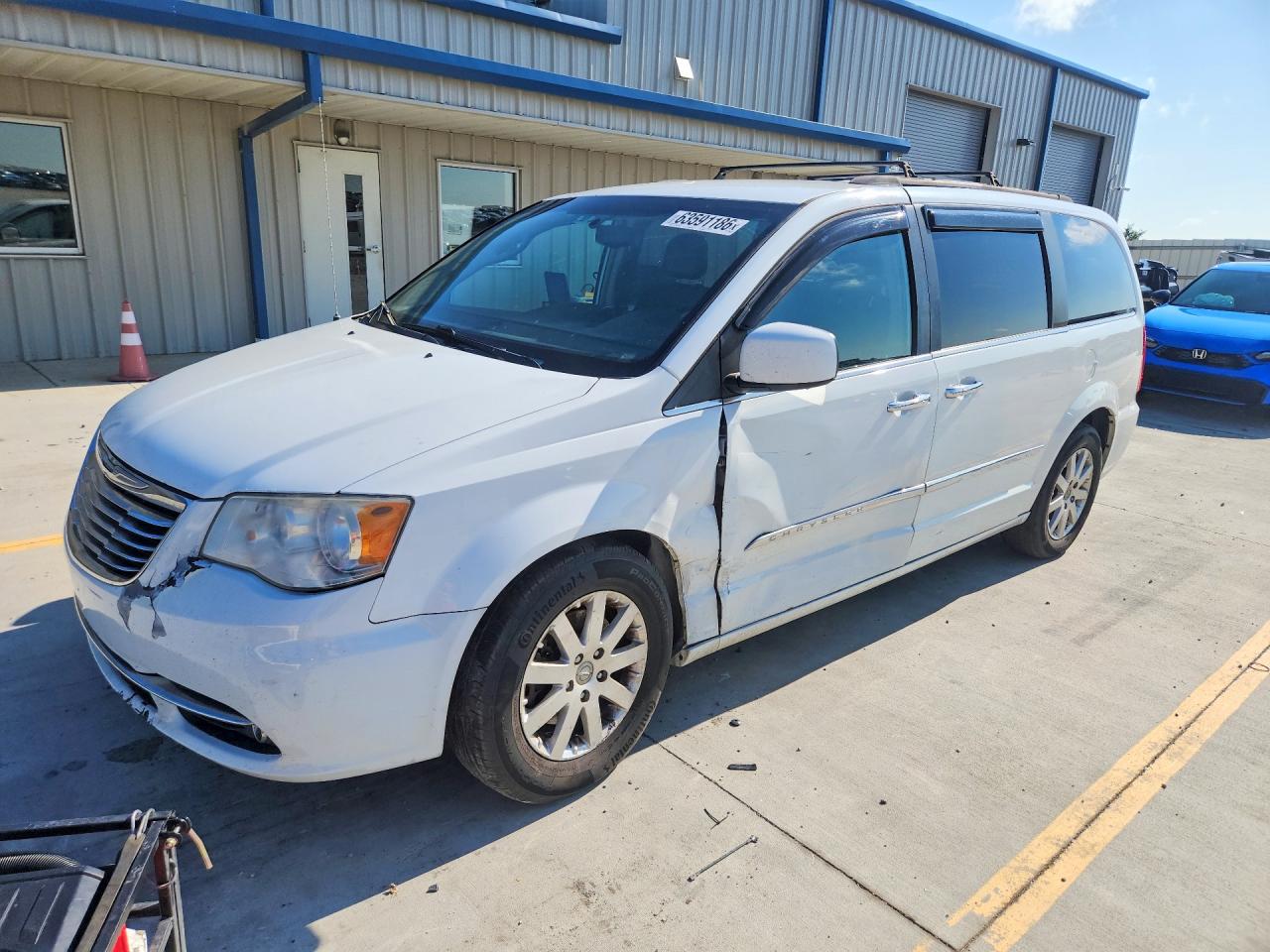 2C4RC1BG4FR525270 · 2015 CHRYSLER TOWN & COUNTRY