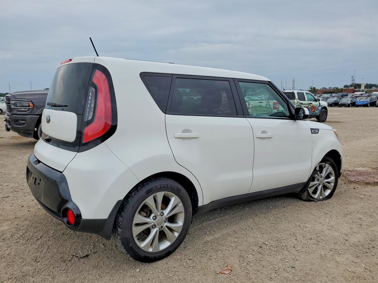 KNDJP3A52G7326640 · 2016 KIA SOUL · 3/13