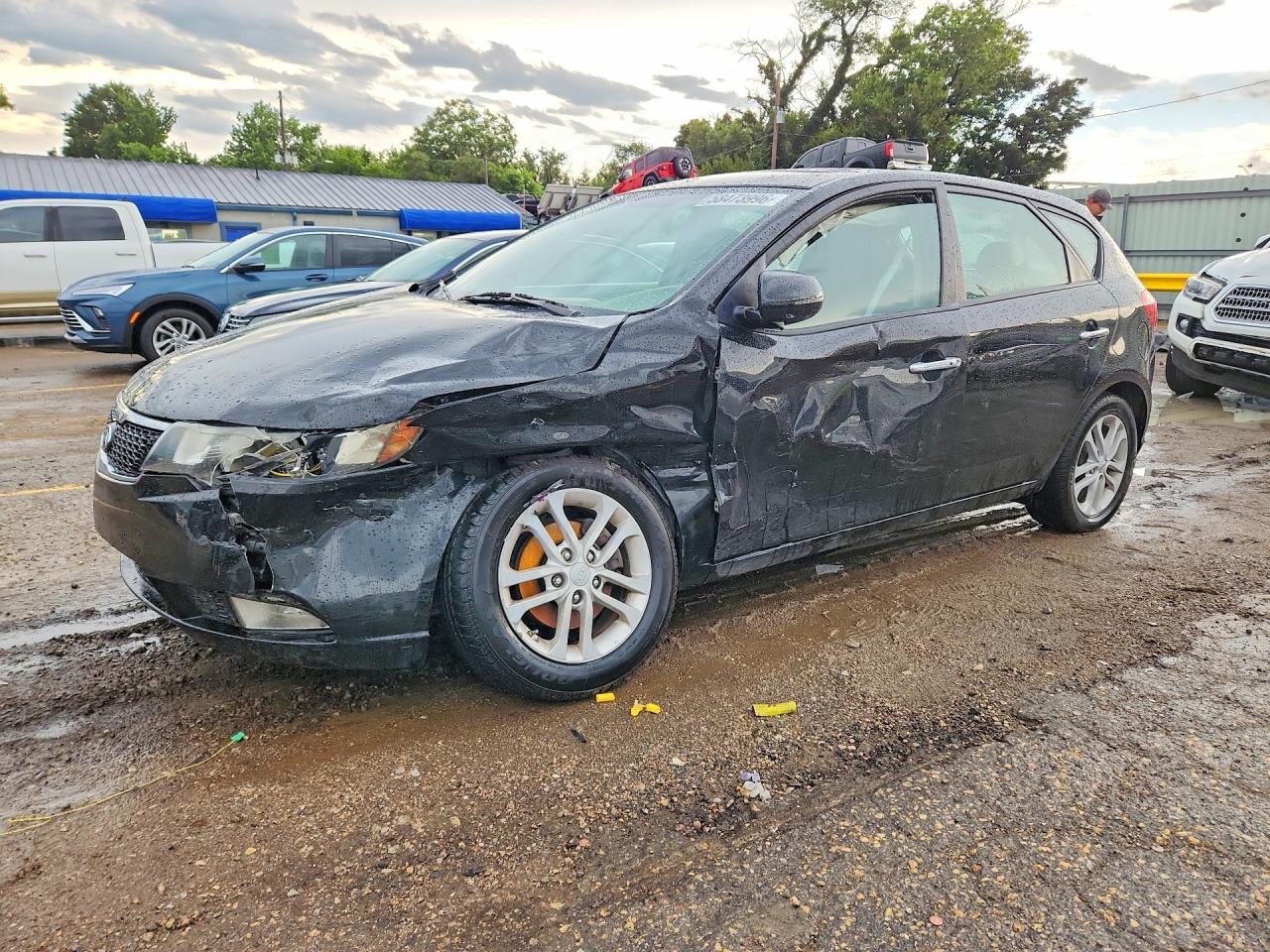 KNAFU5A22B5323531 · 2011 KIA FORTE