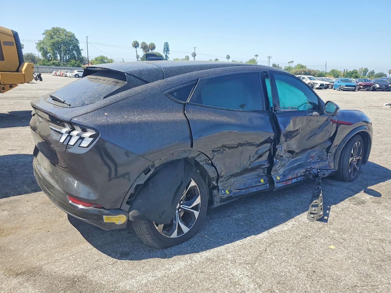 3FMTK3RM3NMA27725 · 2022 FORD MUSTANG MACH-E · 3/13