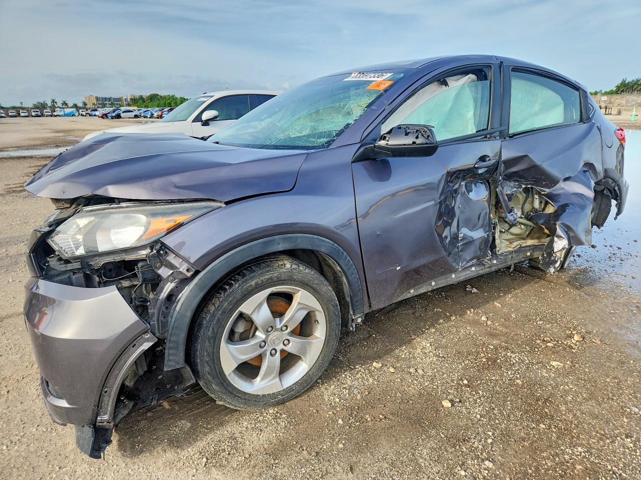 3CZRU5H37JM708018 · 2018 HONDA HR-V