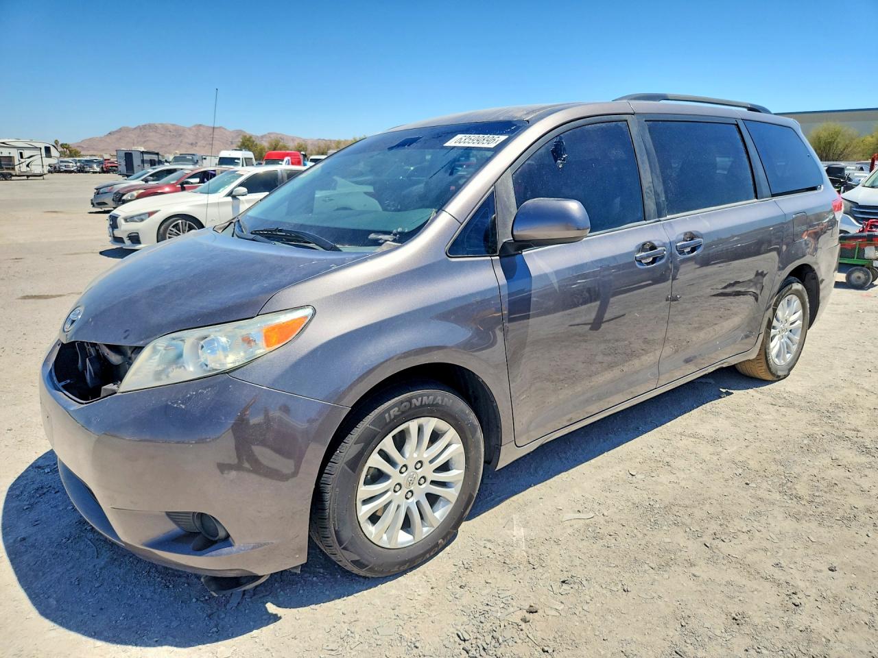 5TDKK3DC3BS148748 · 2011 TOYOTA SIENNA