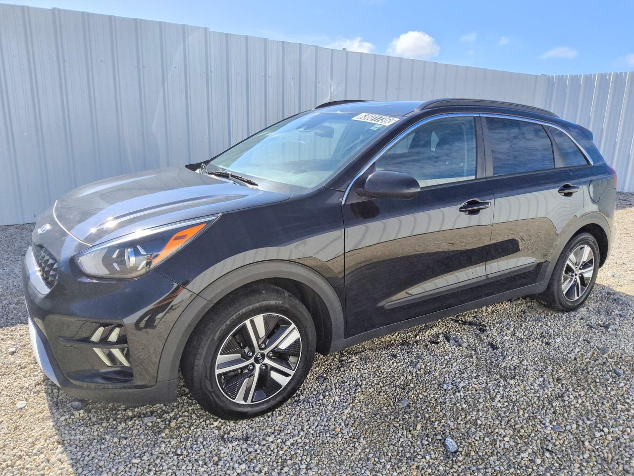 KNDCB3LC9L5422693 · 2020 KIA NIRO