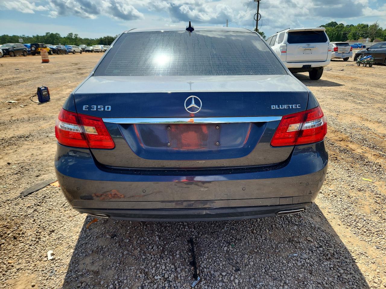 WDDHF2EB4BA374489 · 2011 MERCEDES-BENZ E · 6/13