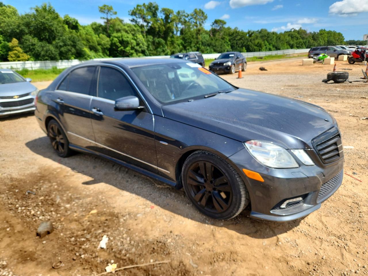 WDDHF2EB4BA374489 · 2011 MERCEDES-BENZ E · 4/13