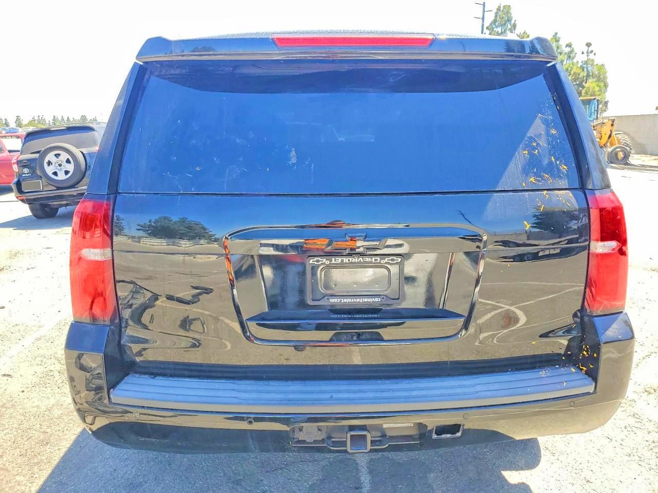 1GNSCBKC6JR119694 · 2018 CHEVROLET TAHOE · 6/14