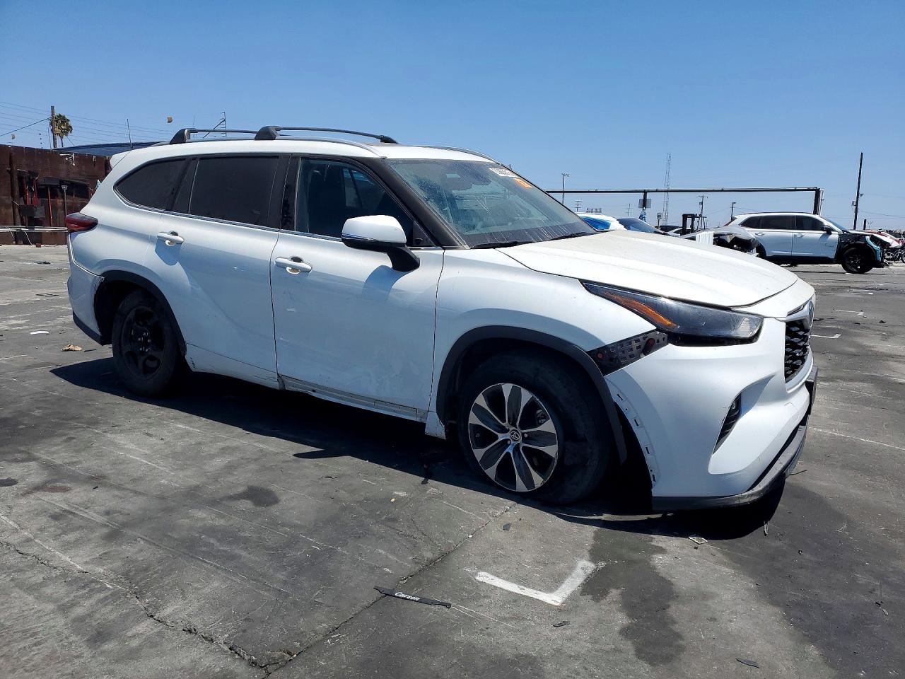 5TDHARAH0NS514198 · 2022 TOYOTA HIGHLANDER HYBRID · 4/14
