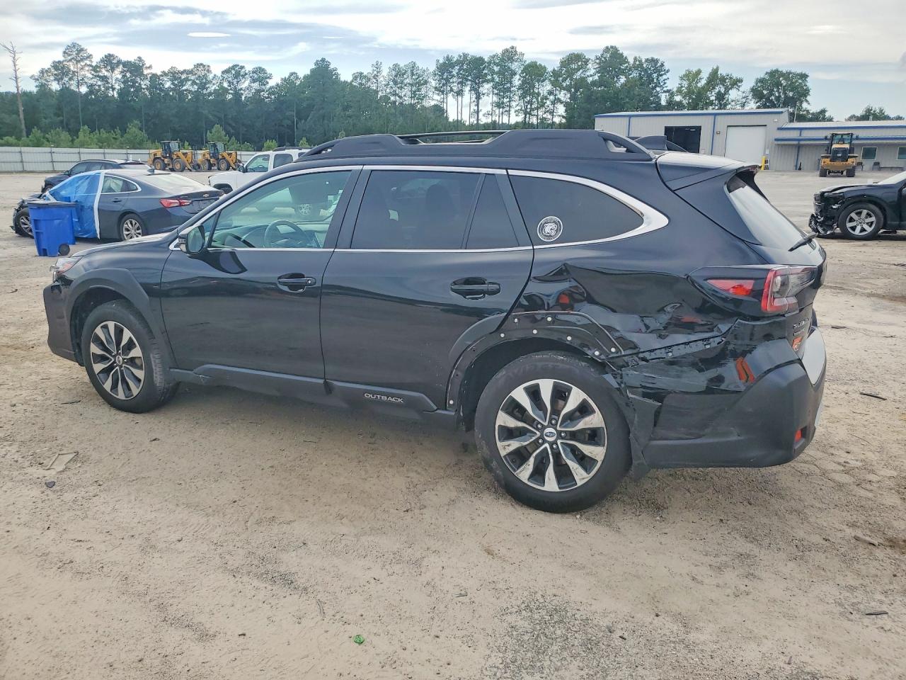 4S4BTAMC8P3209937 · 2023 SUBARU OUTBACK · 2/14
