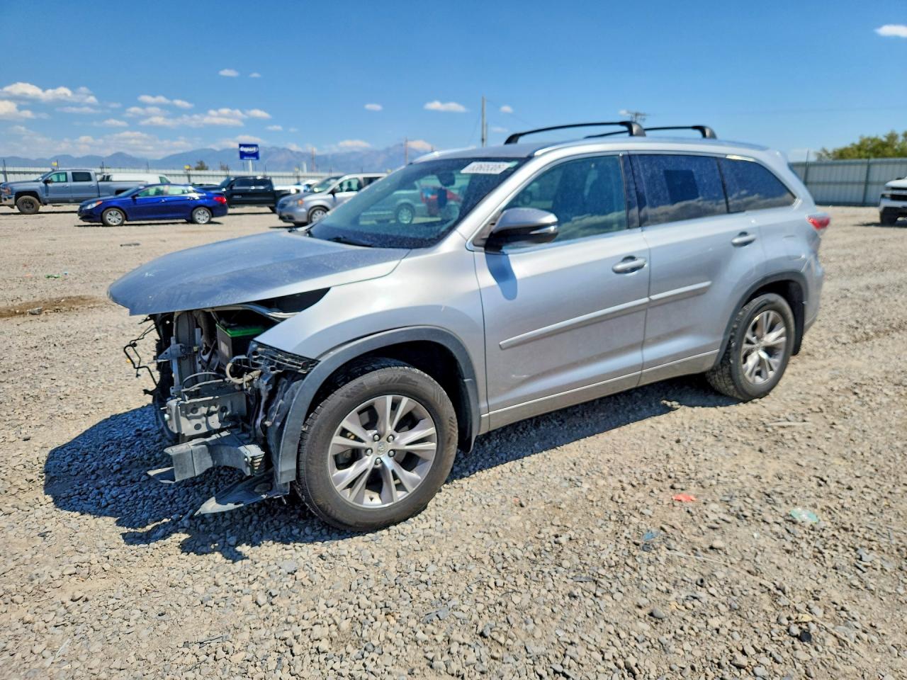 2015 TOYOTA HIGHLANDER