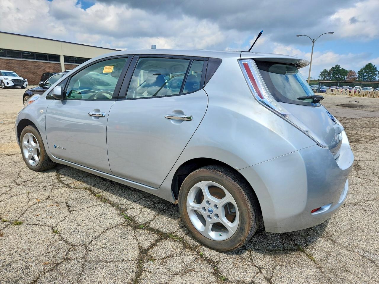 JN1AZ0CP6CT020729 · 2012 NISSAN LEAF · 2/12