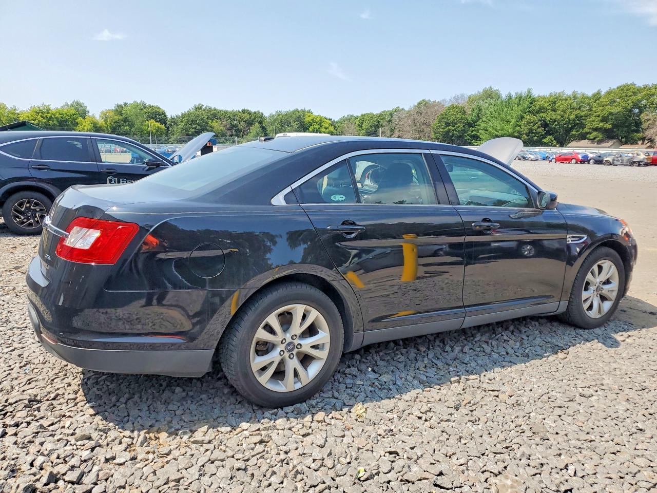 1FAHP2EW7BG188717 · 2011 FORD TAURUS · 3/12