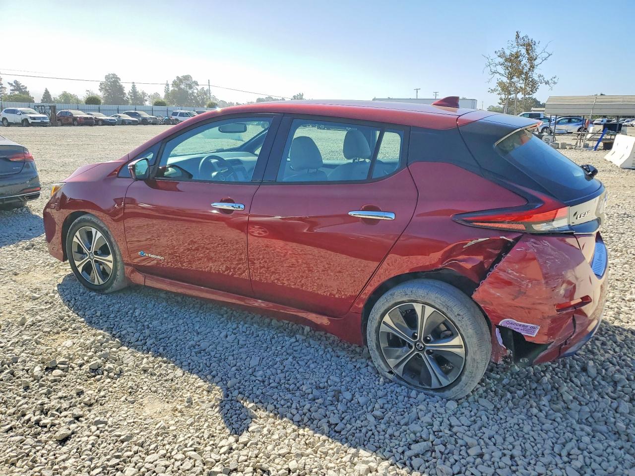 1N4AZ1CP7KC303194 · 2019 NISSAN LEAF · 2/12