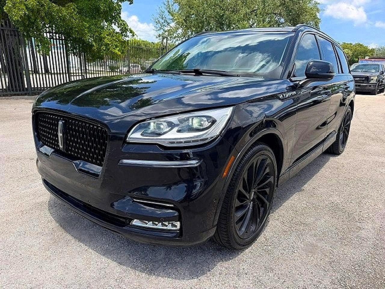 5LM5J7XC3NGL14700 · 2022 LINCOLN AVIATOR