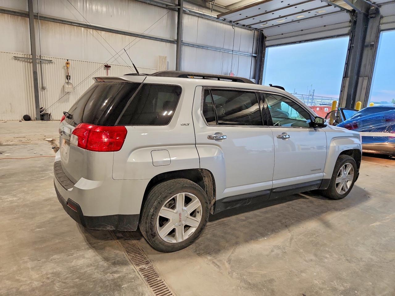 2CTFLGEW1A6367509 · 2010 GMC TERRAIN · 3/13
