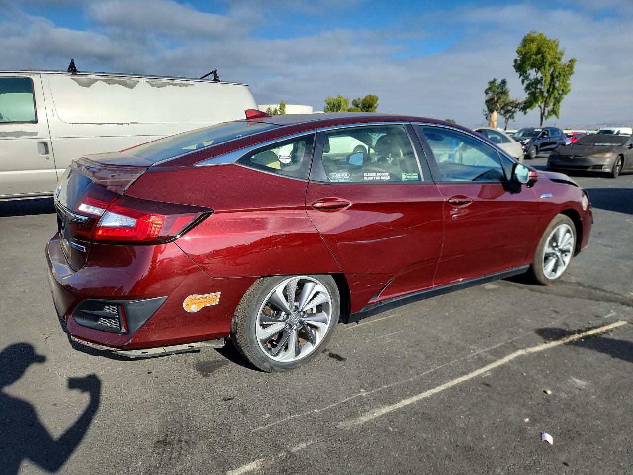JHMZC5F12KC005826 · 2019 HONDA CLARITY · 3/13