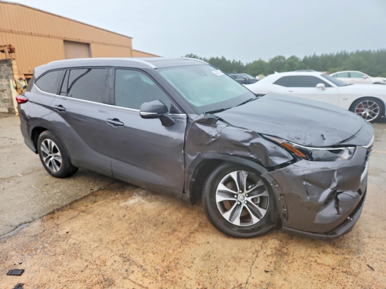5TDKDRAH7PS043814 · 2023 TOYOTA HIGHLANDER · 4/13