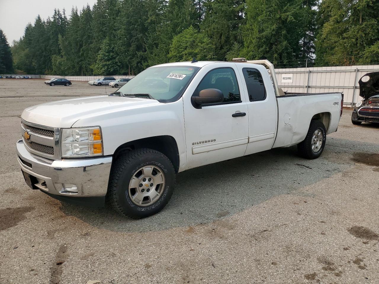 1GCRKSE05DZ157353 · 2013 CHEVROLET SILVERADO
