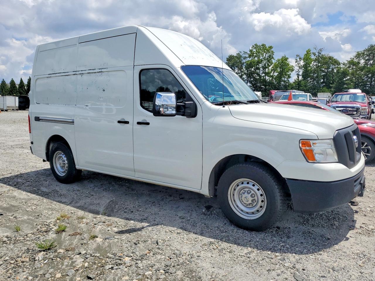 1N6AF0LX2FN803591 · 2015 NISSAN NV · 4/13