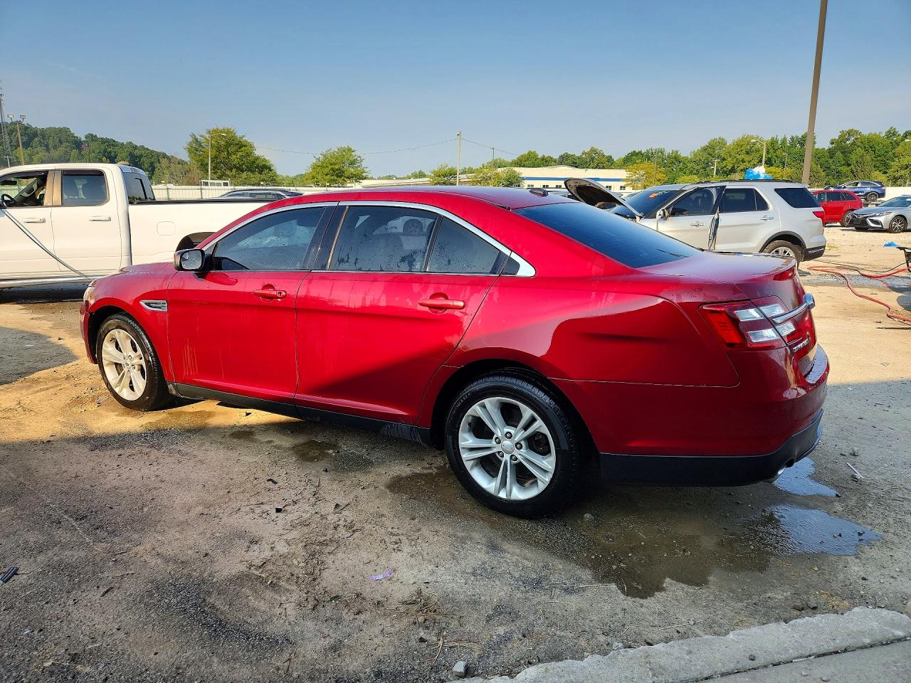 1FAHP2E85FG208812 · 2015 FORD TAURUS · 2/12