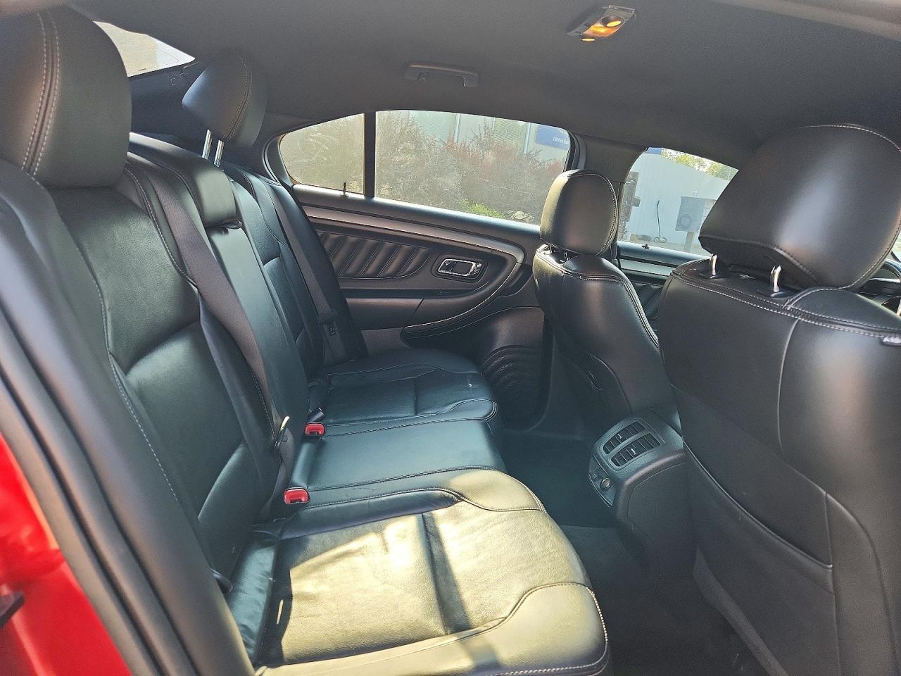 1FAHP2E85FG208812 · 2015 FORD TAURUS · 10/12