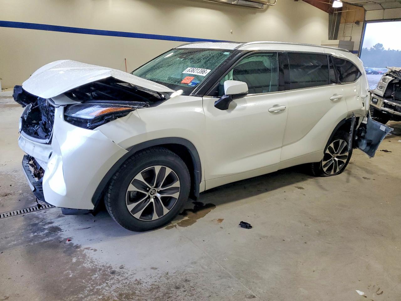 5TDGZRBH2MS094042 · 2021 TOYOTA HIGHLANDER