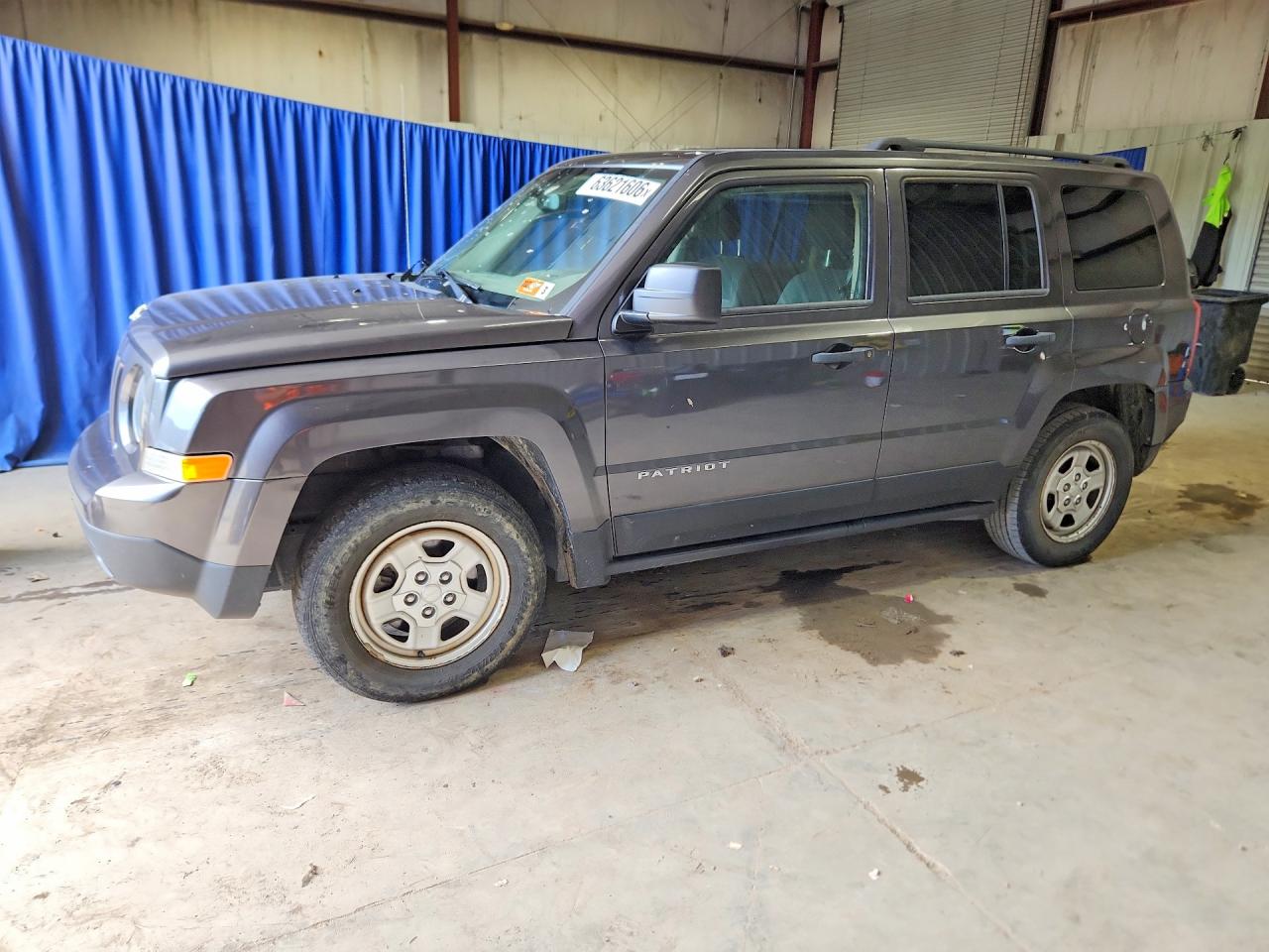 1C4NJPBA2GD801100 · 2016 JEEP PATRIOT
