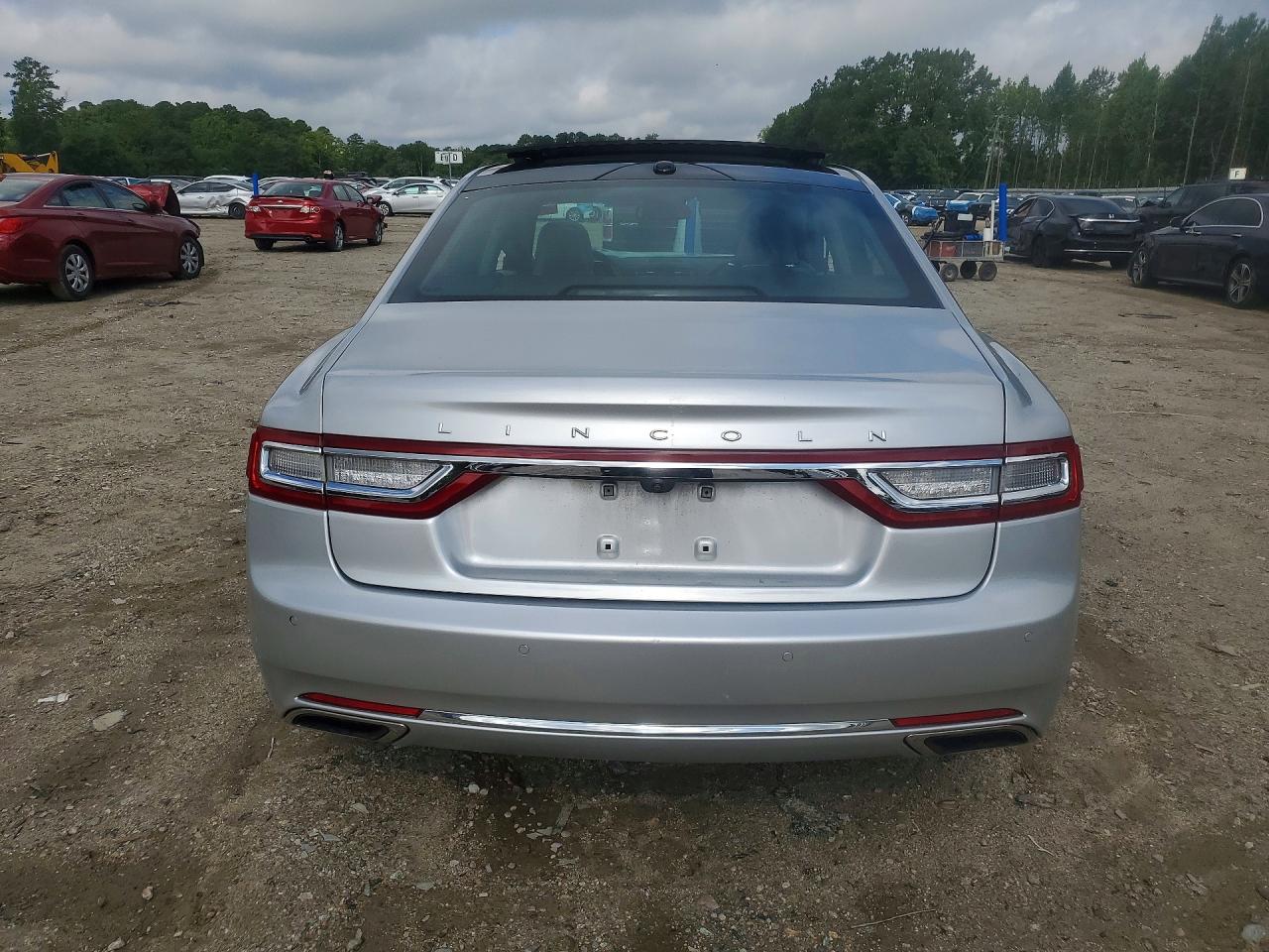 1LN6L9NP4H5617858 · 2017 LINCOLN CONTINENTAL · 6/12